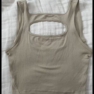 Beige Cutout tanktop cropped